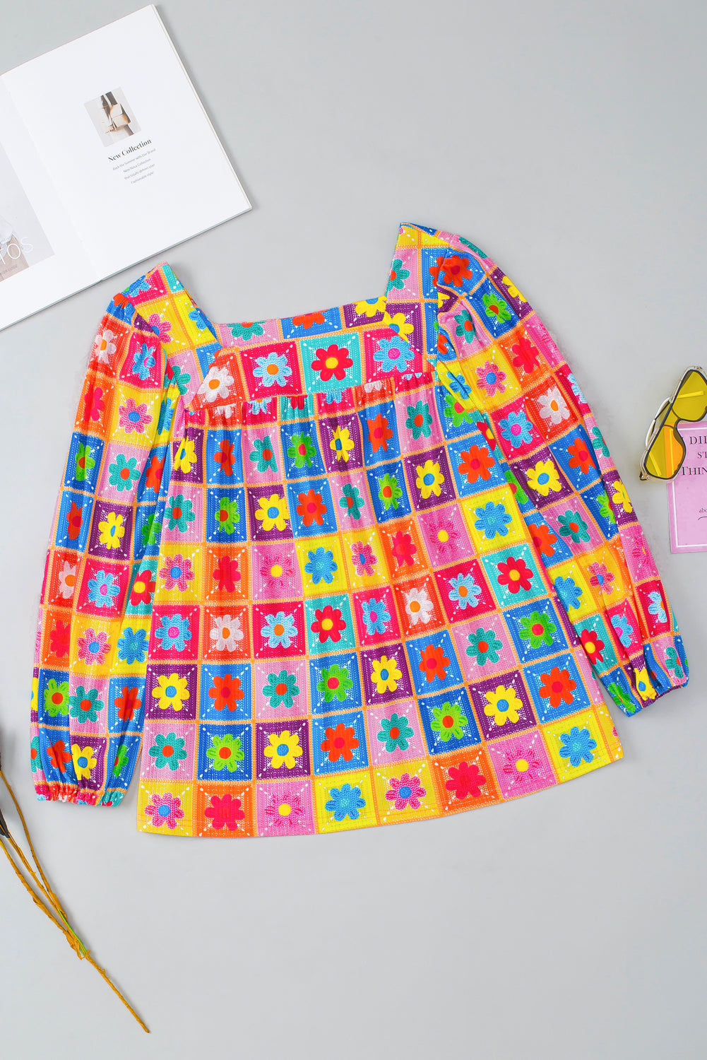 Chemisier multicolore à fleurs au crochet, col carré, manches bouffantes-A WOMAN WE LOVE