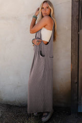 Ample overalls with adjustable straps *