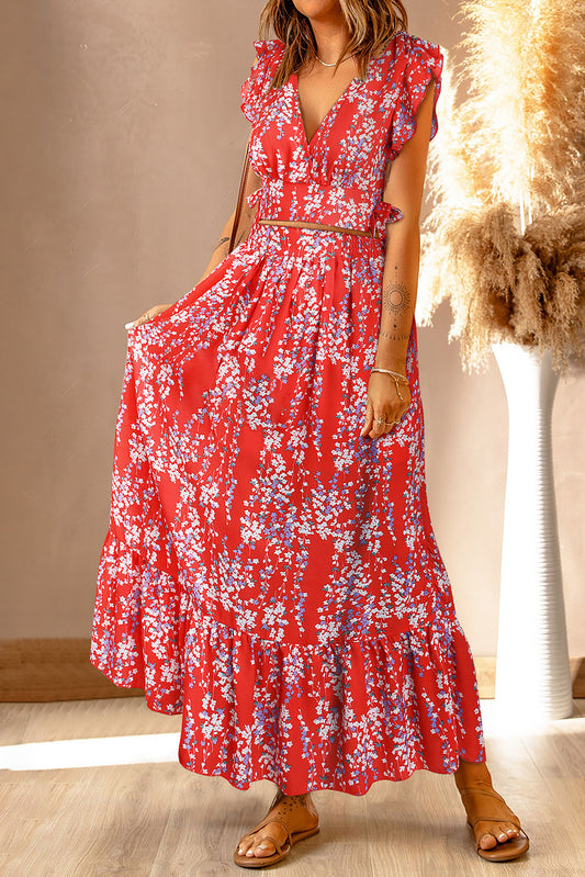 Conjunto de falda larga y top corto con volantes y flores multicolor en rojo fuego