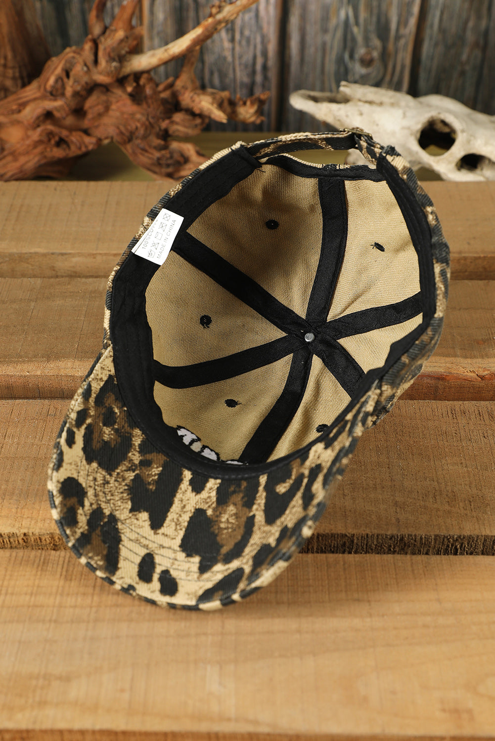 Casquette de baseball léopard brodée Leopard MAMA-A WOMAN WE LOVE