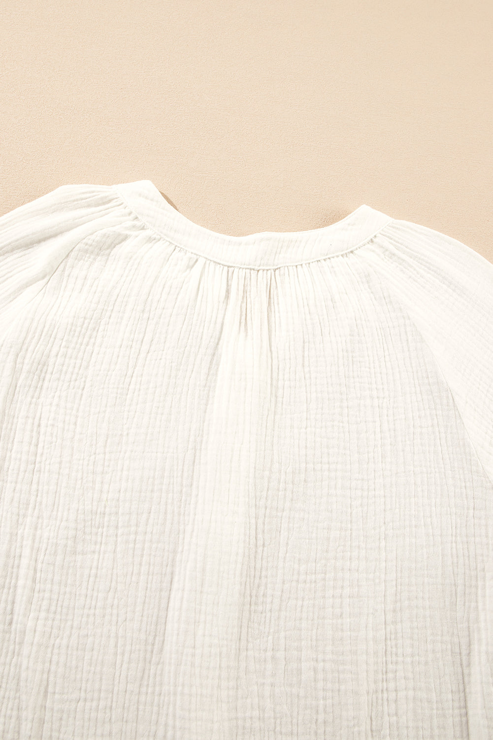 Chemise à col rond boutonnée texturée *-A WOMAN WE LOVE