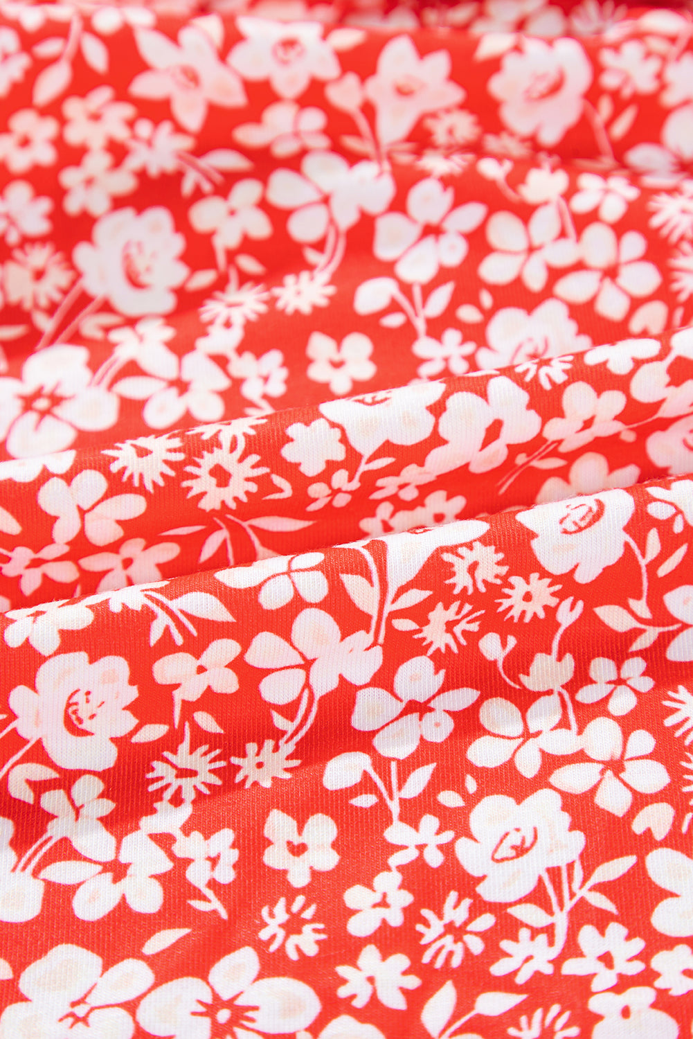 Chemisier fleuri à col en V et manches évasées *-A WOMAN WE LOVE