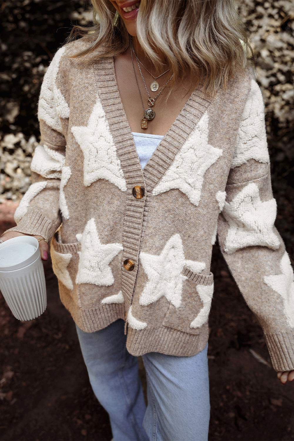 Cardigan pull texturé kaki à motif d'étoiles en sherpa avec poches-A WOMAN WE LOVE