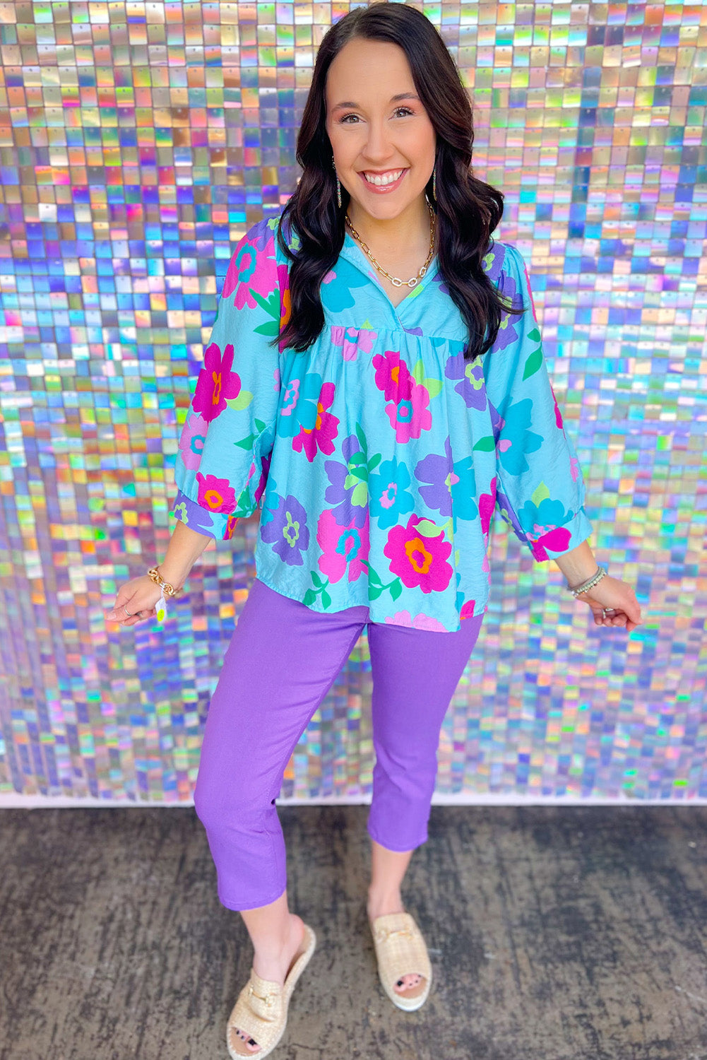 Chemisier babydoll bleu clair à imprimé floral et col en V cranté de grande taille-A WOMAN WE LOVE