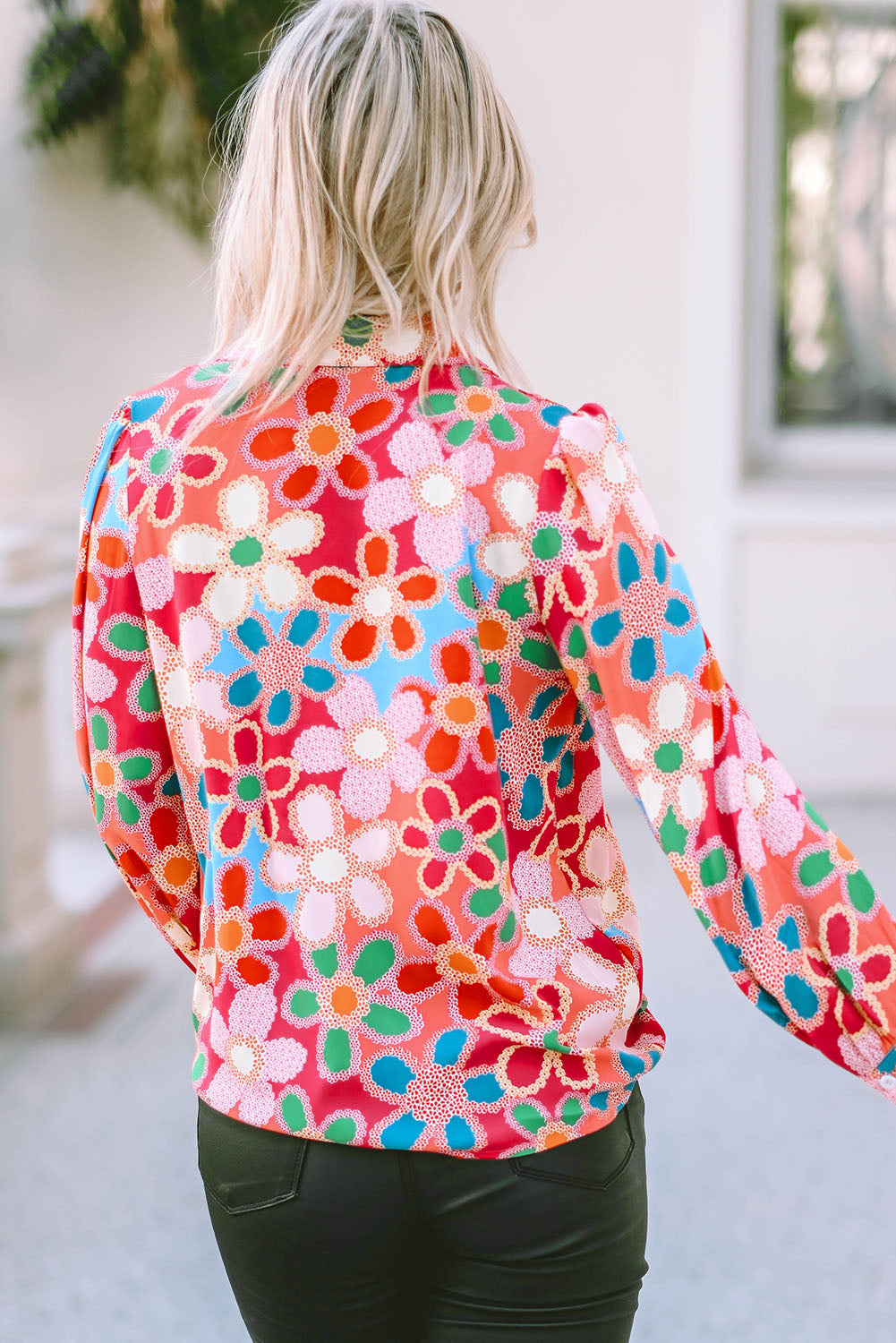 Chemise multicolore à manches bulles et imprimé floral-A WOMAN WE LOVE