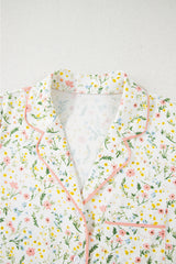 Ensemble de pyjama court à imprimé floral blanc et passepoil contrastant
