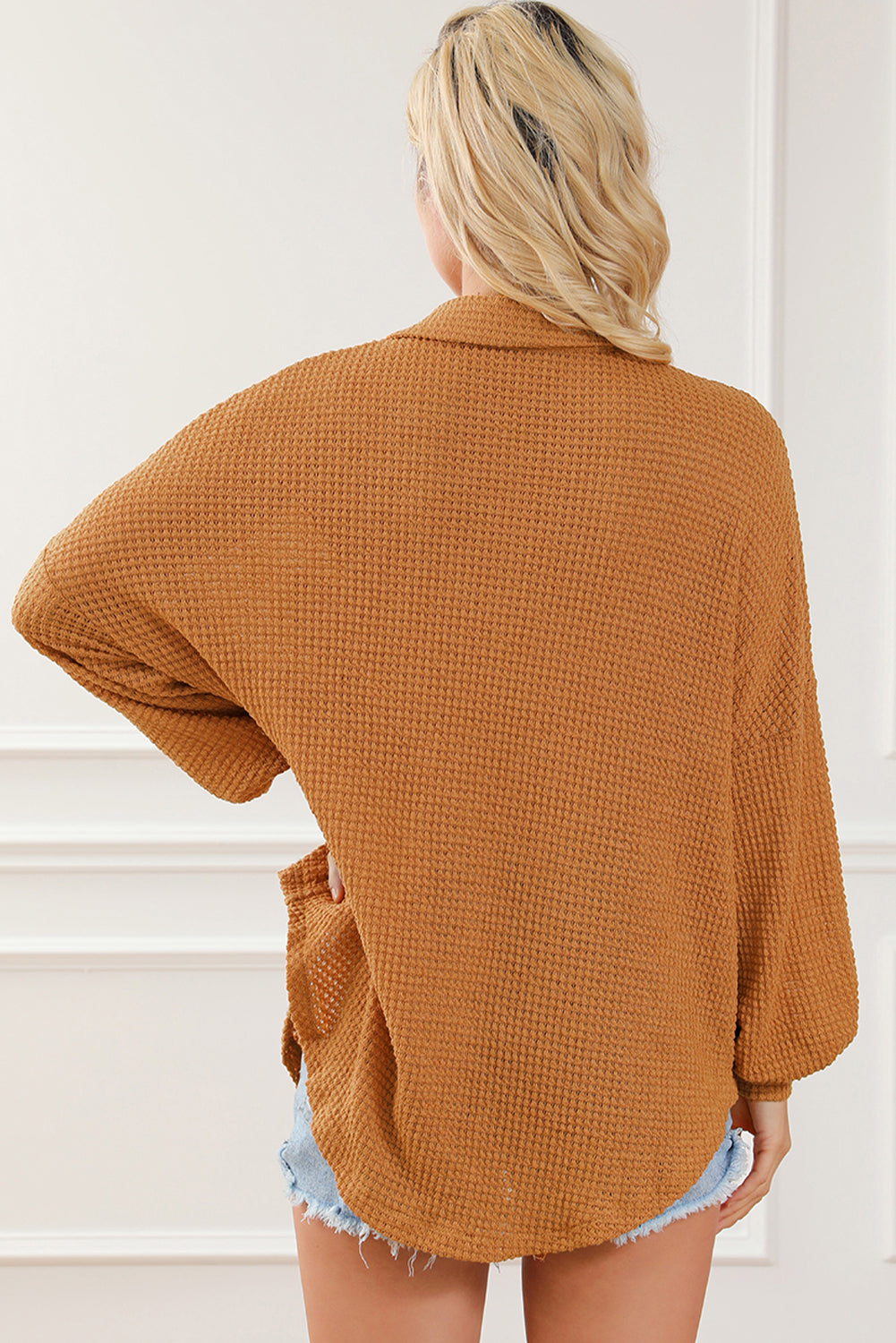 Chemise décontractée boutonnée en tricot gaufré marron-A WOMAN WE LOVE