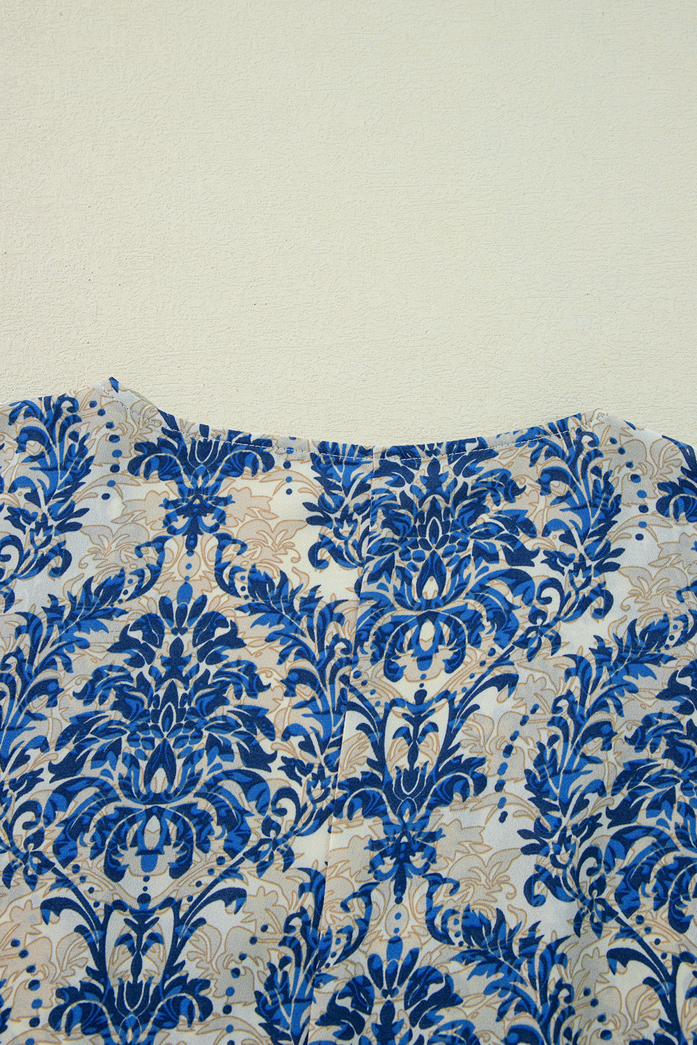 Chemisier ample imprimé ethnique grande taille à manches 3/4 et col en V bleu-A WOMAN WE LOVE