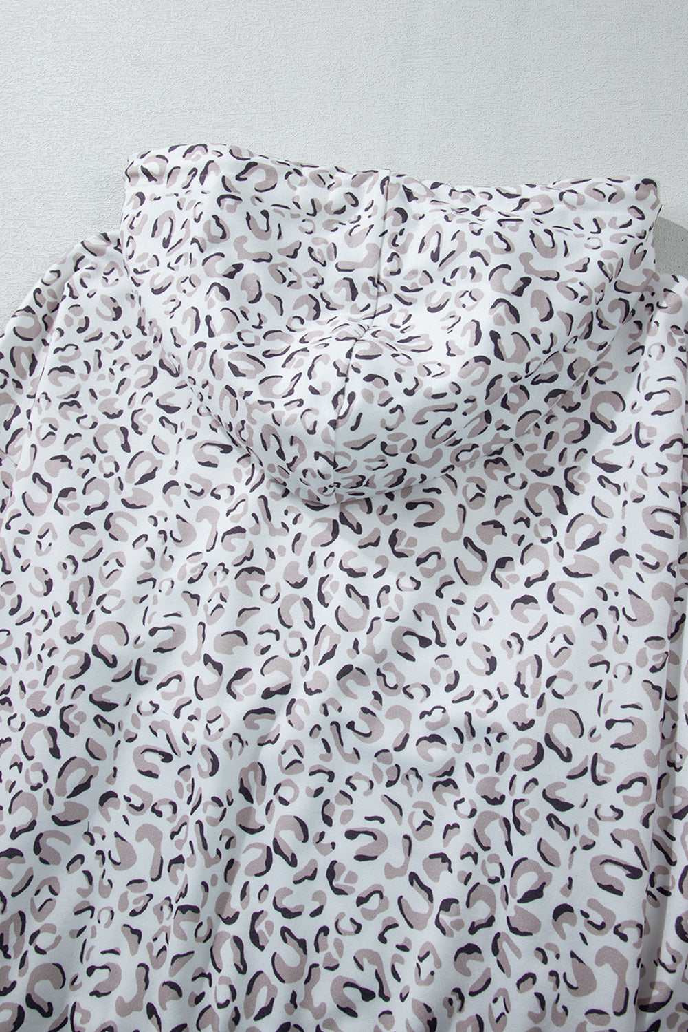 Ensemble sweat à capuche et short léopard classique blanc-A WOMAN WE LOVE