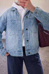 Veste en jean bleu ciel à pois et poches plaquées