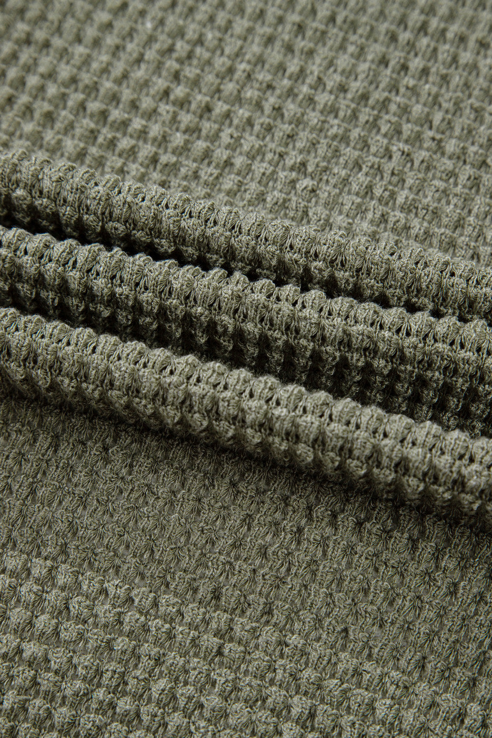 Cardigan grande taille en tricot gaufré à épaules tombantes ouvert sur le devant avec poches-A WOMAN WE LOVE