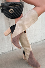 Bottes western beiges tricolores à bout carré et talon large, effet daim
