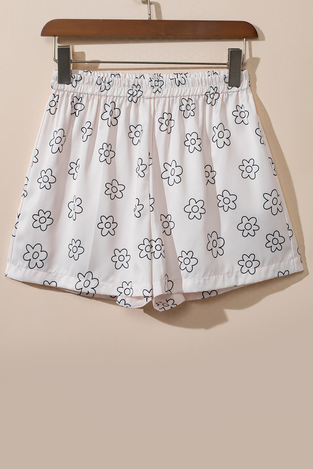 Ensemble pyjama short beige imprimé fleuri-A WOMAN WE LOVE