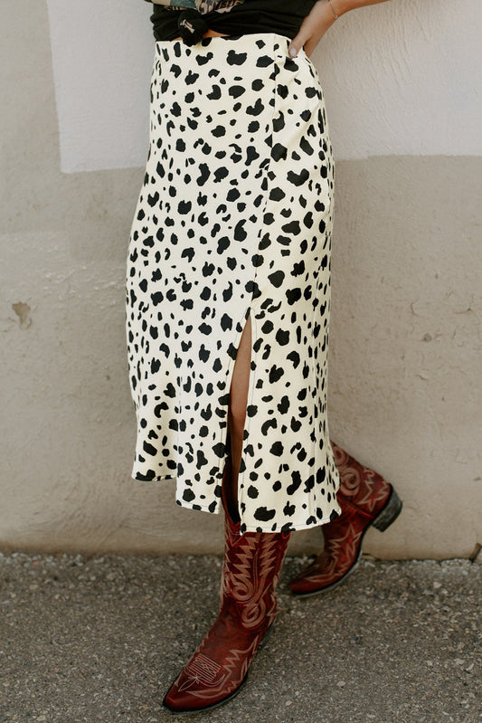 Falda midi con dobladillo dividido y estampado de manchas de leopardo beige