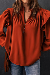 Blouse orange plissée à volants et boutonnée à col en V-A WOMAN WE LOVE