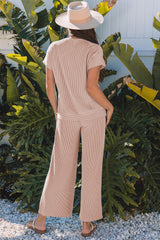 Ensemble t-shirt à manches courtes et pantalon*