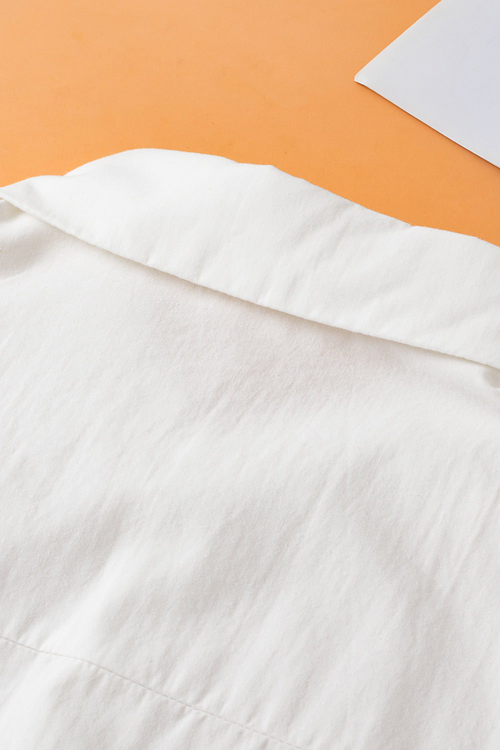 Chemise blanche à manches courtes bouffantes unies-A WOMAN WE LOVE