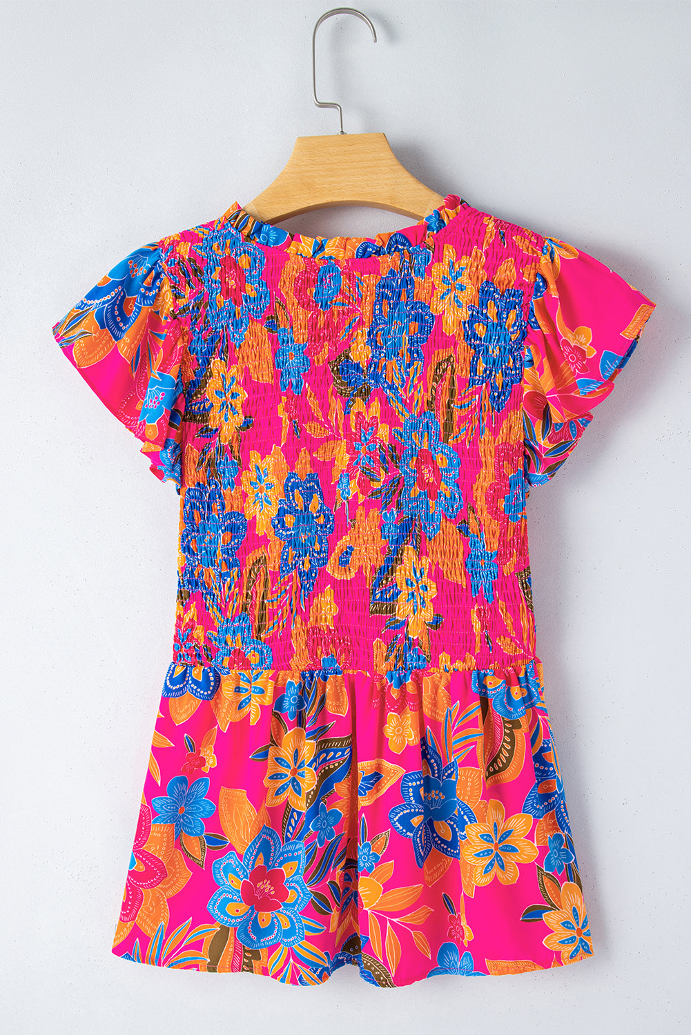 Chemisier à manches flottantes et à volants smockés à imprimé floral rose rouge-A WOMAN WE LOVE