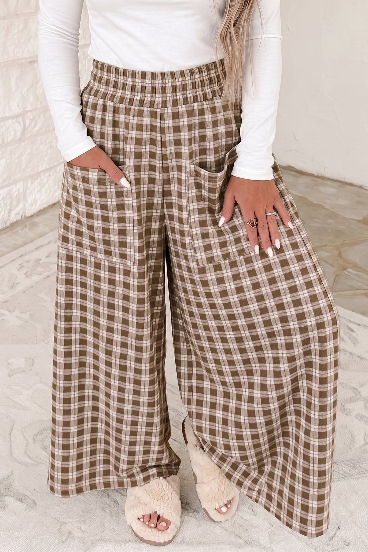 Pantalon large à carreaux, taille haute élastiquée et poches plaquées