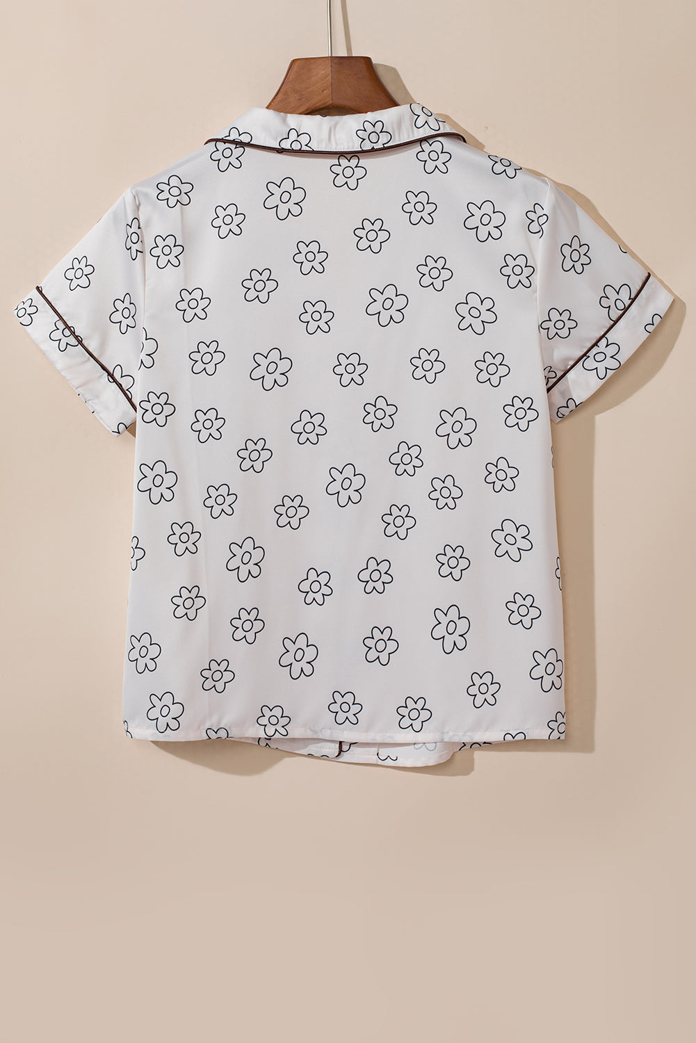 Ensemble pyjama short beige imprimé fleuri-A WOMAN WE LOVE