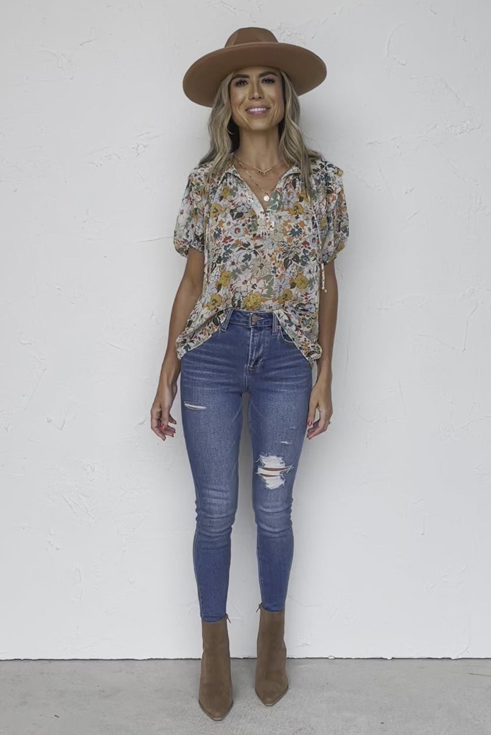 Blouse multicolore fendue à  floral-A WOMAN WE LOVE