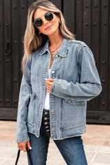 Veste en jean bleu myosotis à finitions festonnées et grandes poches