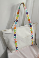 Grand sac cabas blanc en toile à sangle brodée de fleurs