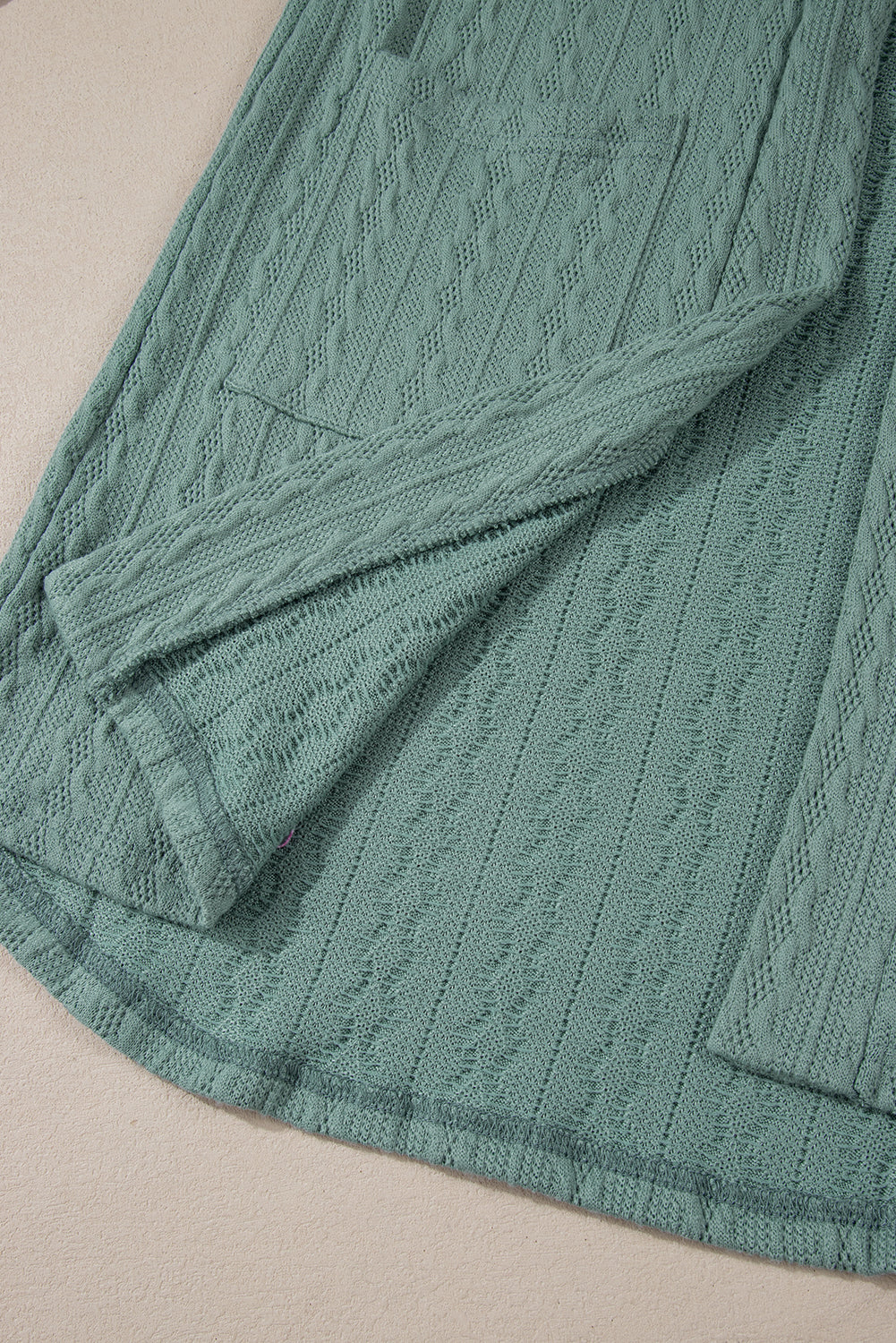 Cardigan ouvert sur le devant avec poches latérales en tricot texturé Canton-A WOMAN WE LOVE