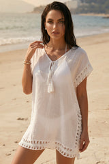 WHITE ÉVASION – The flowing beach dress with captivating elegance
