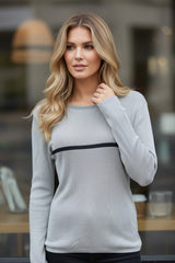 ✨ Pull fin gris perle à bande contrastante – COMPLACENT