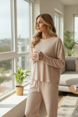 Camiseta de la sala de estar y pantalones de manga larga pergamino