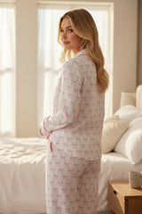 Ensemble pyjama doux rose à imprimé nœud papillon