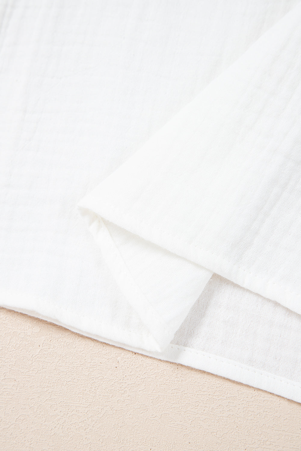 Chemisier texturé brodé cachemire à col fendu *-A WOMAN WE LOVE