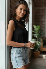 Tapa del tanque negro en crochet guipure *