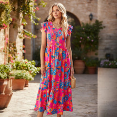 Vestido y volantes con volantes con un estilo en V -ck y Red Bohemian