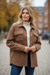 Veste à manches longues boutonnée en velours côtelé de couleur unie kaki foncé