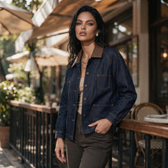 Veste en jean bleu marine à col contrastant et surpiqûres