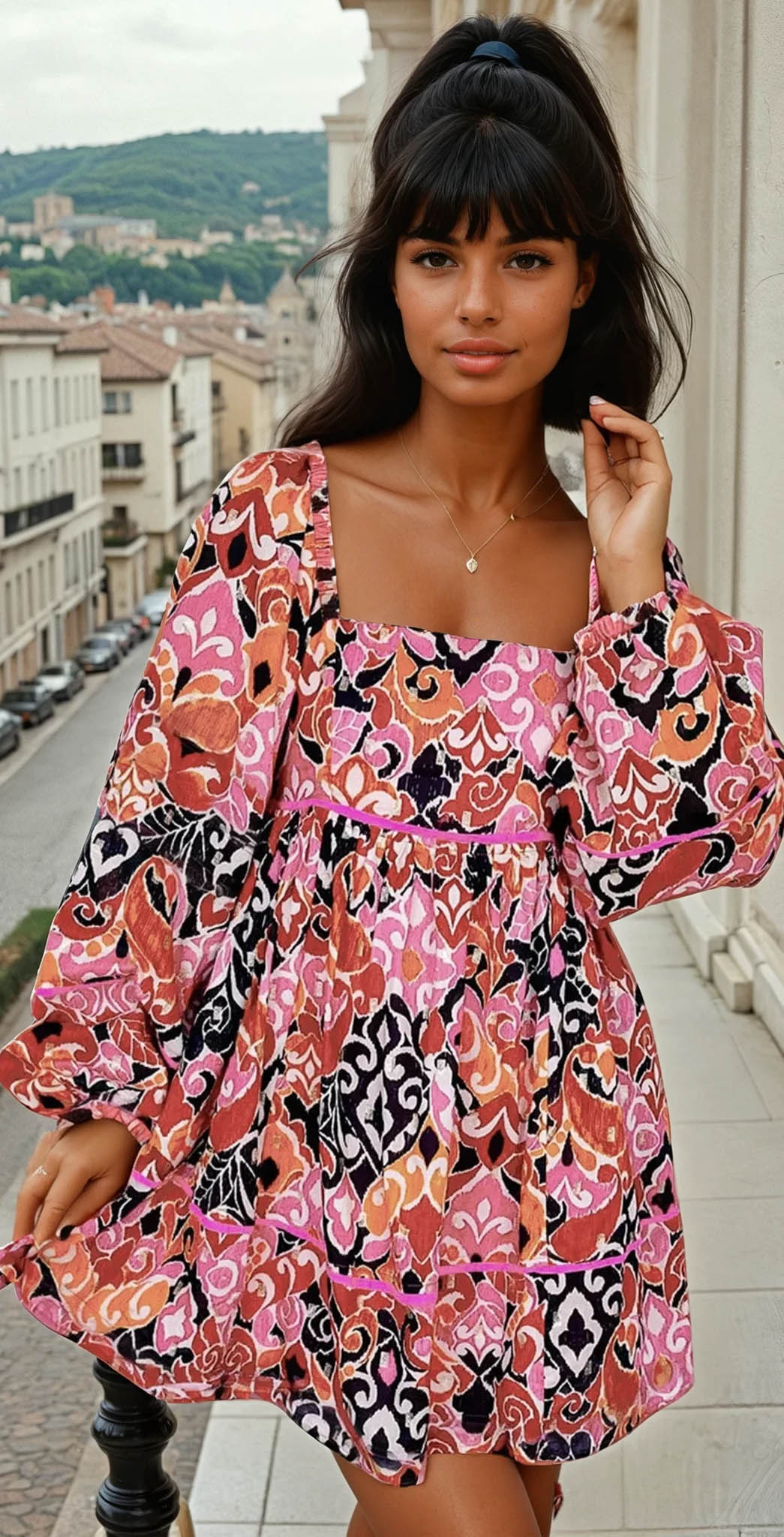 Bohemian mini-box with square collar and puffy sleeves *