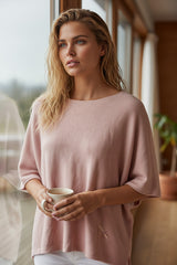 2 couleurs pour Le pull fluide à l’élégance naturelle