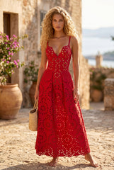 ✨ SOLAR PASSION – The embroidered red set that reveals bold femininity