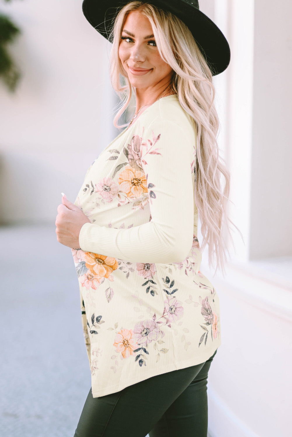 Cardigan coupe slim en tricot côtelé à imprimé floral abricot-A WOMAN WE LOVE