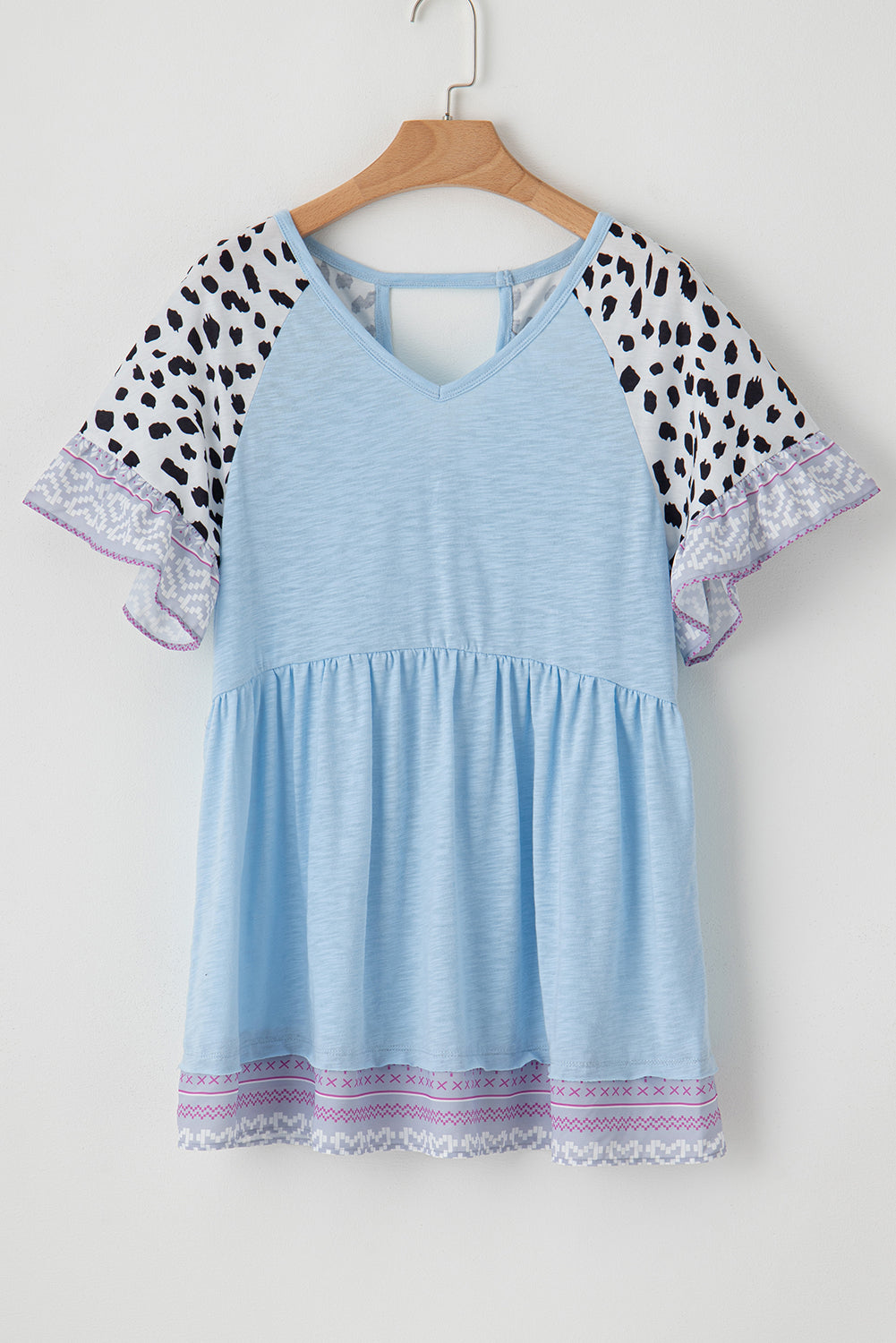 Blouse à col en V et manches -A WOMAN WE LOVE