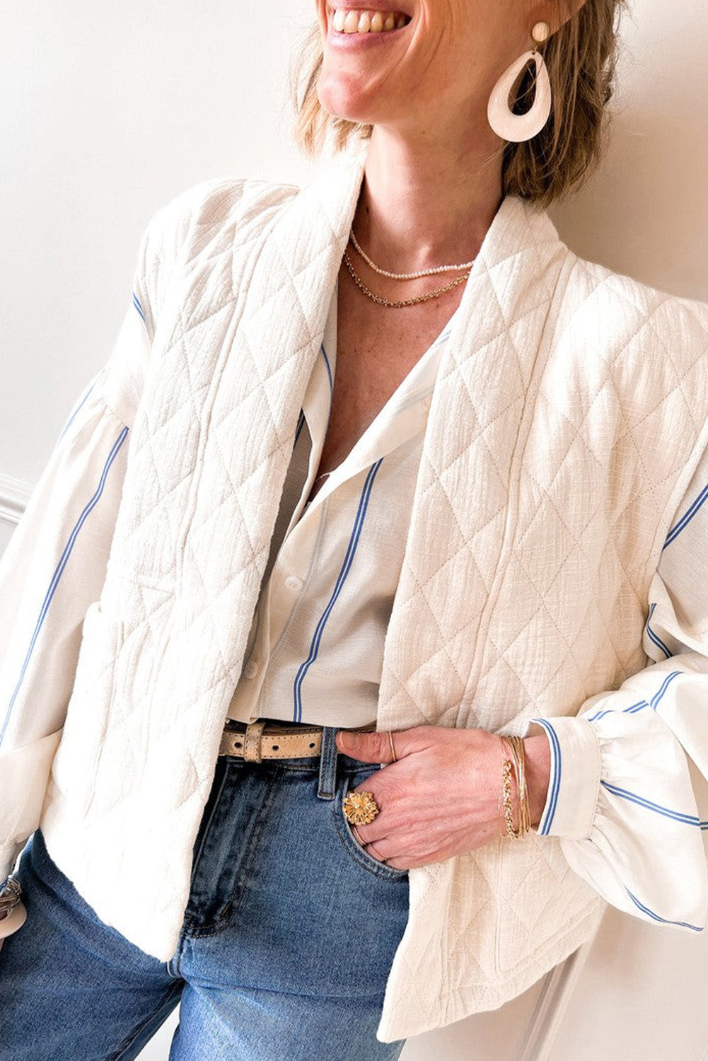 Chemise ample à rayures bleu ciel, épaules tombantes, manches bulles-A WOMAN WE LOVE