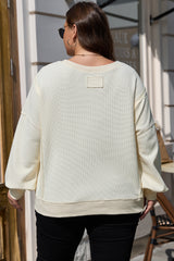 Sudadera blanca con hombro desplegable en color en relieve, grande, grande