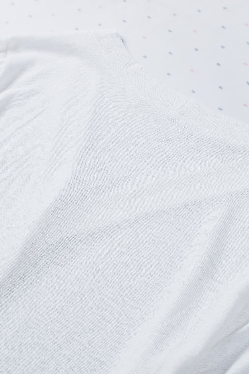 Cardigan blanc à boutons ouverts de couleur unie-A WOMAN WE LOVE