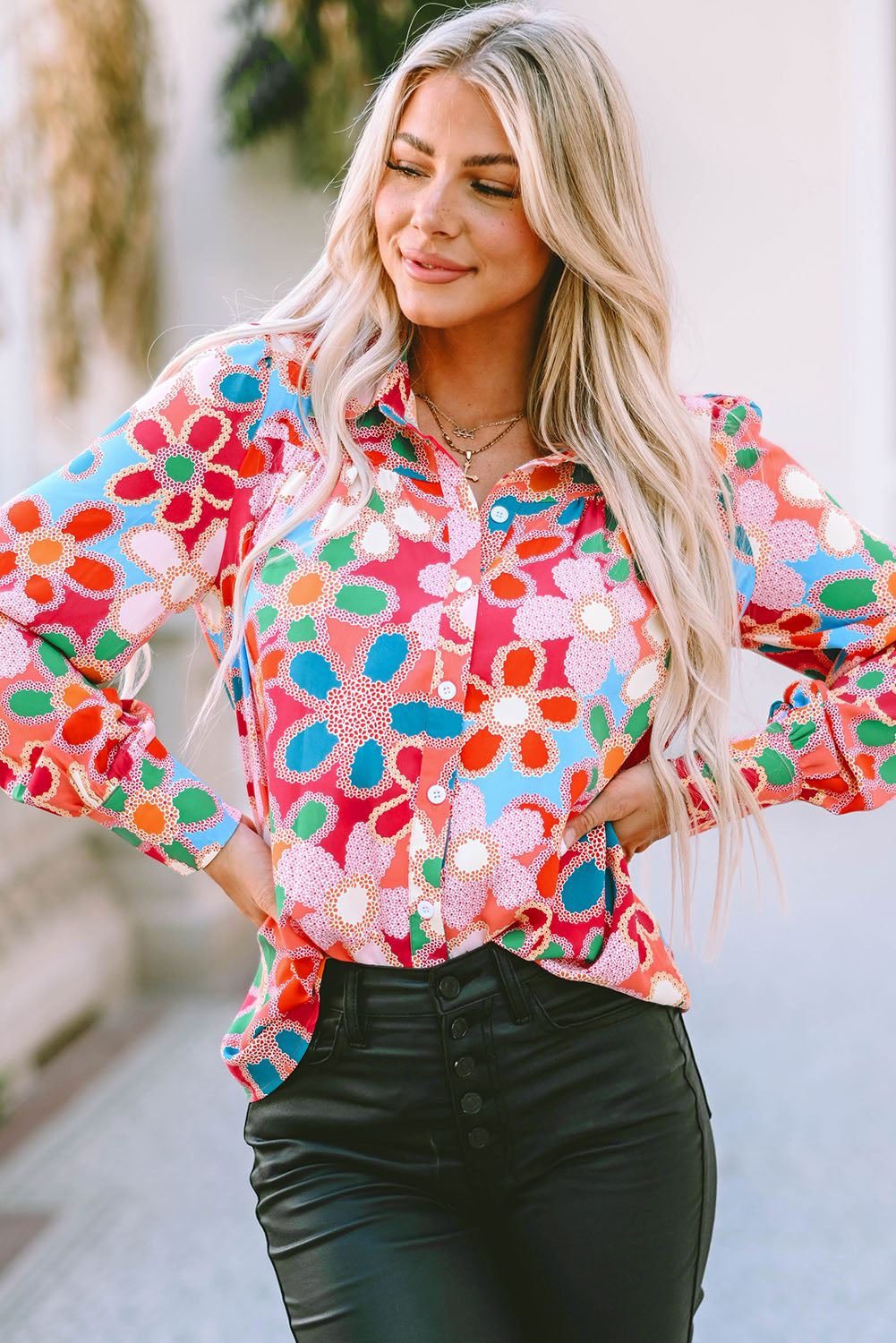Chemise multicolore à manches bulles et imprimé floral-A WOMAN WE LOVE