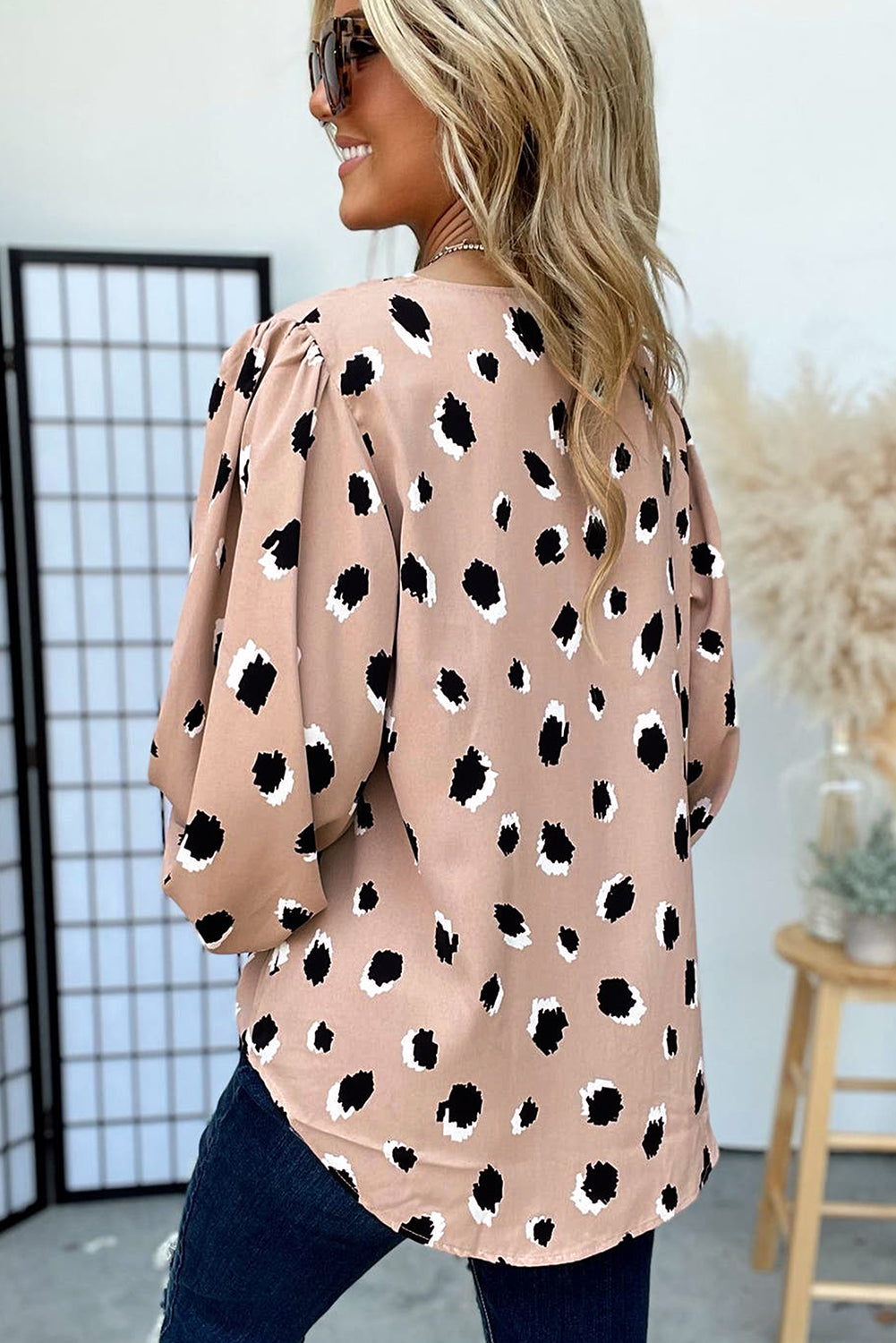 Chemisier classique kaki à manches bracelet et col en V léopard-A WOMAN WE LOVE