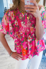Short -sleeved sword blouse and pink flowers