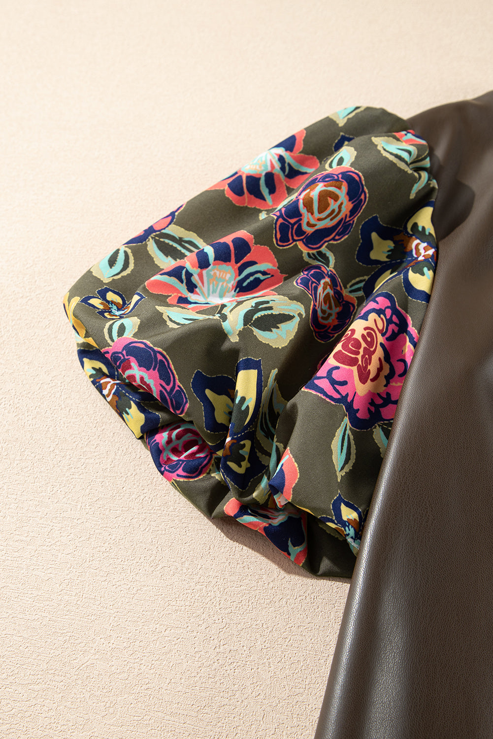 Chemisier à col rond et volants en similicuir *-A WOMAN WE LOVE