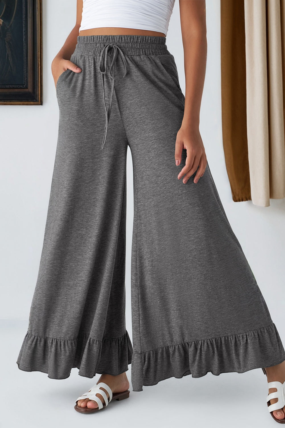 Pantalon à taille haute avec des poches